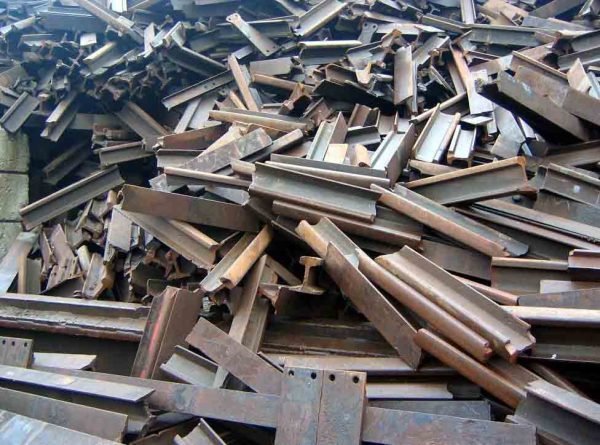 HMS-Used-Rails-Metal-Scrap-600x445-1.jpg